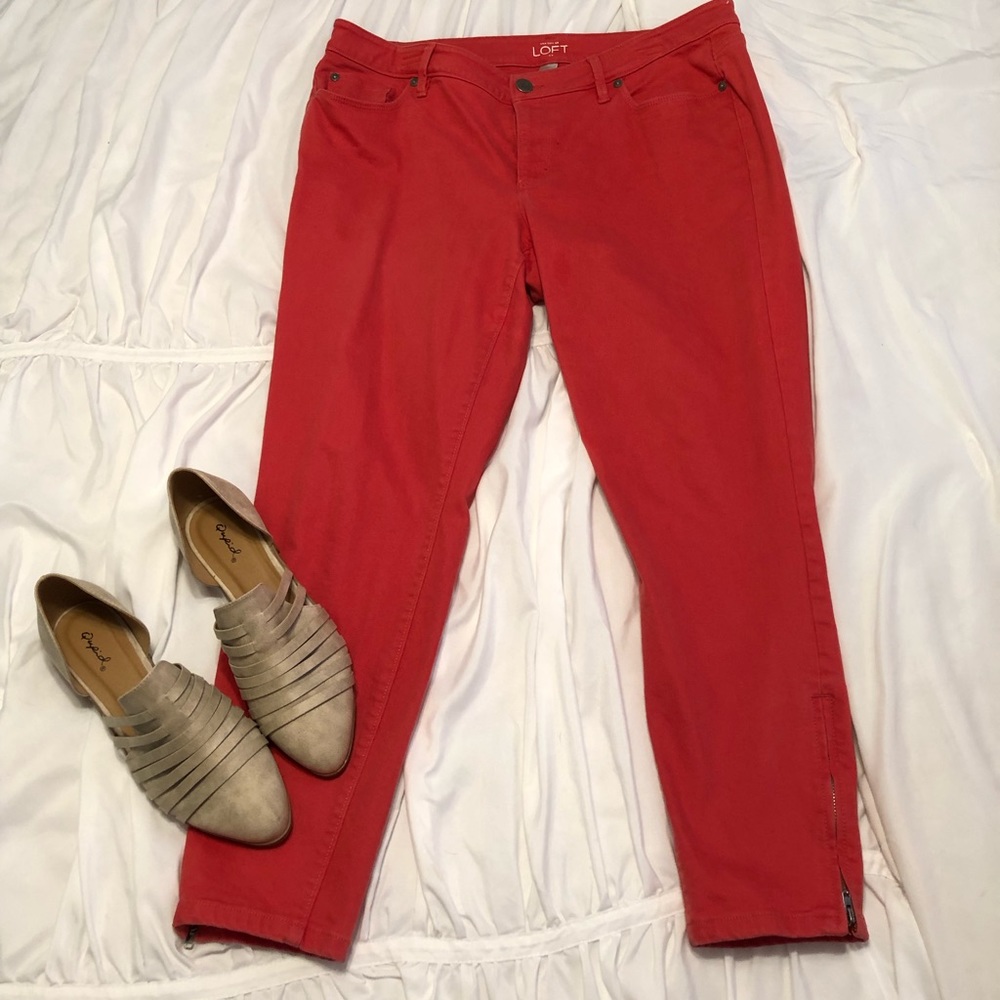 Ann Taylor Loft curvy skinny ankle jeans.